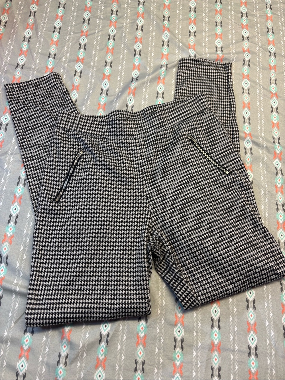 ⚛️Black & White Houndstooth Skinny Pants with Zip Pockets